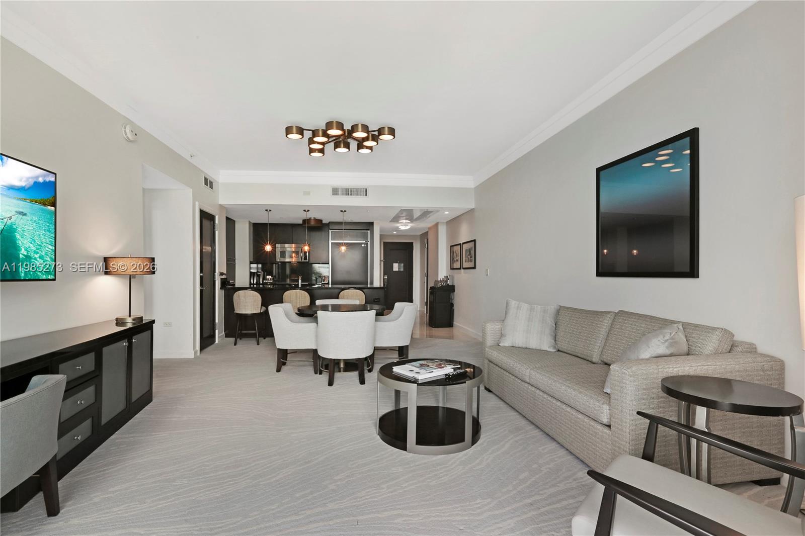 4391 Collins Ave #307 Miami Beach, FL 33140