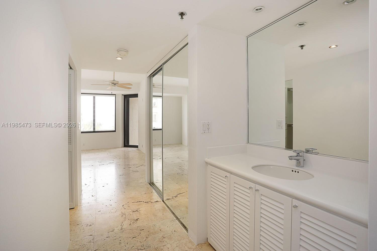 201 Crandon Blvd #507 Key Biscayne, FL 33149