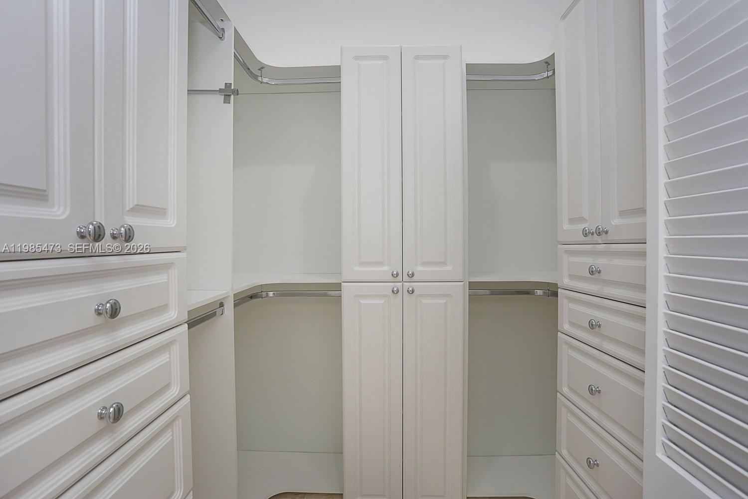 201 Crandon Blvd #507 Key Biscayne, FL 33149