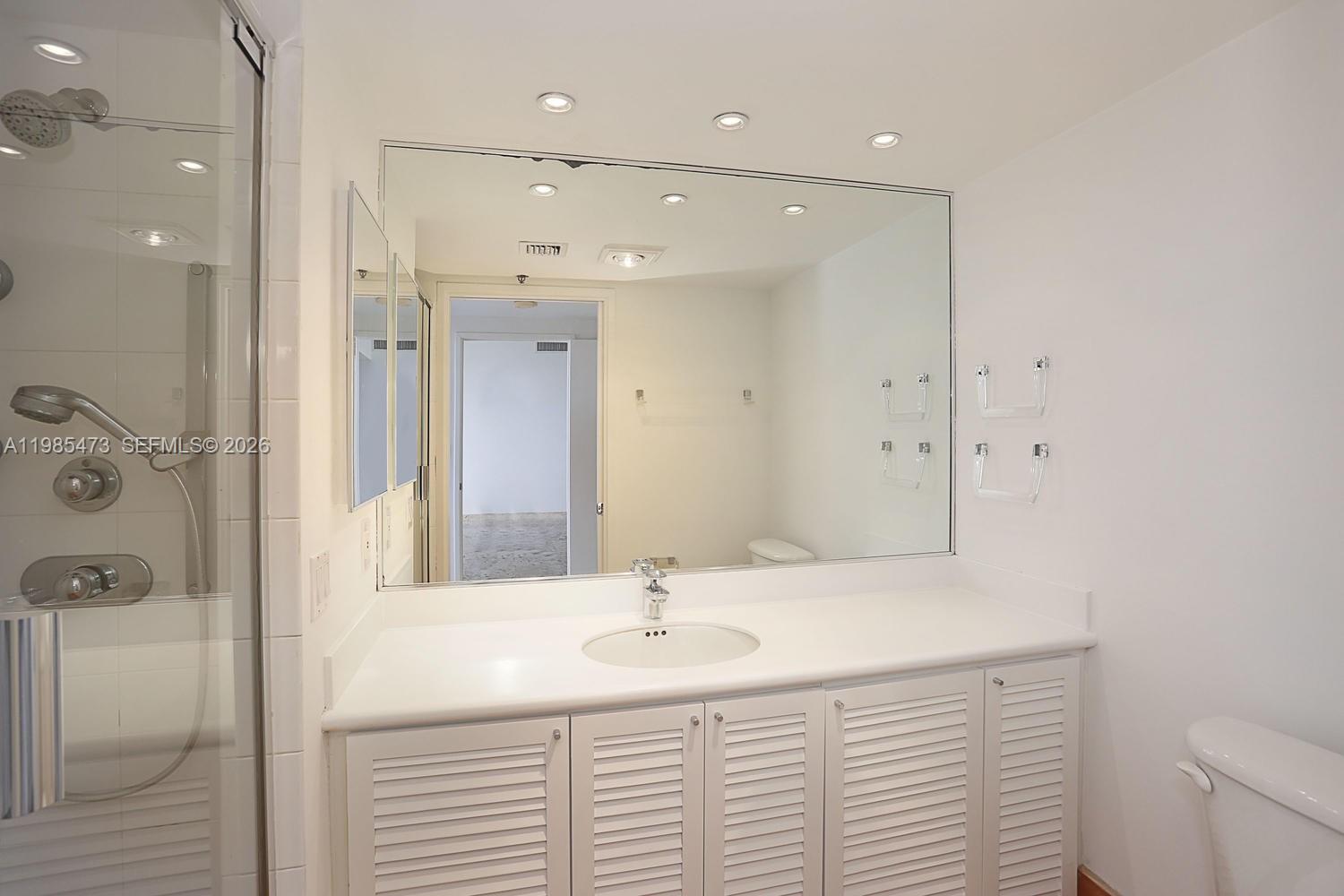 201 Crandon Blvd #507 Key Biscayne, FL 33149