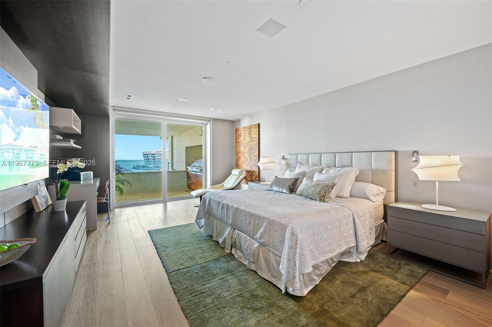 3535 Hiawatha Ave #502 Miami, FL 33133