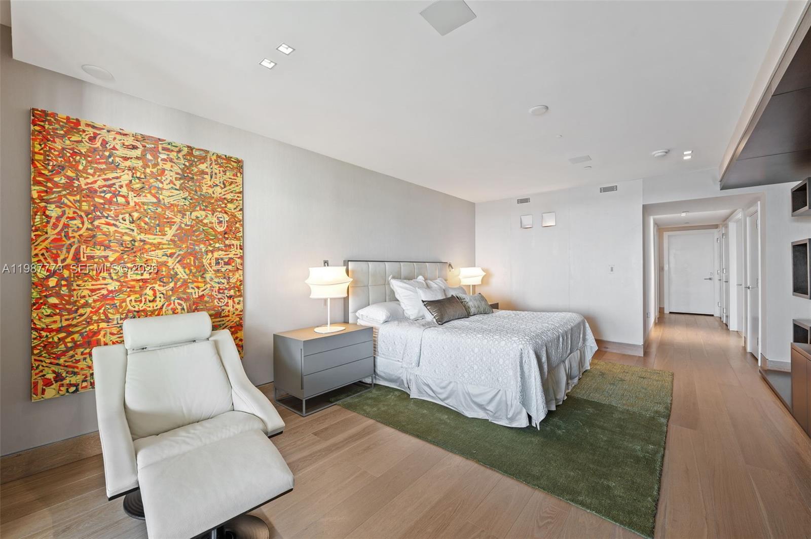 3535 Hiawatha Ave #502 Miami, FL 33133