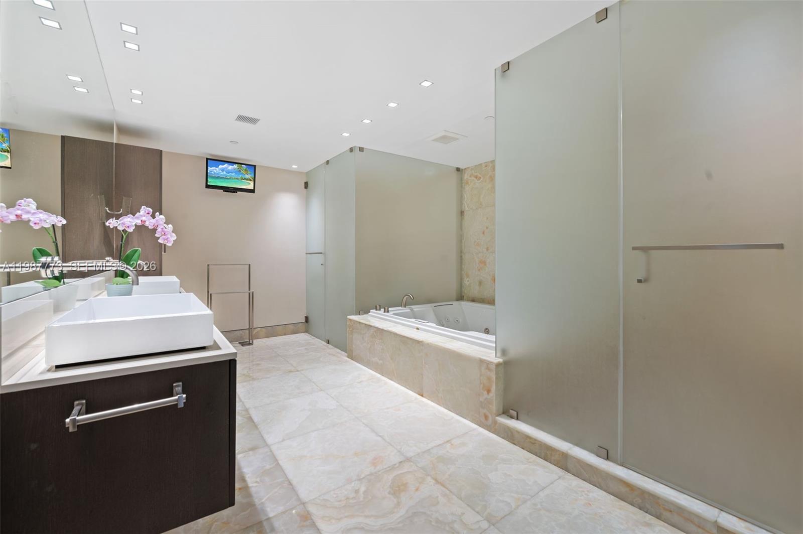 3535 Hiawatha Ave #502 Miami, FL 33133