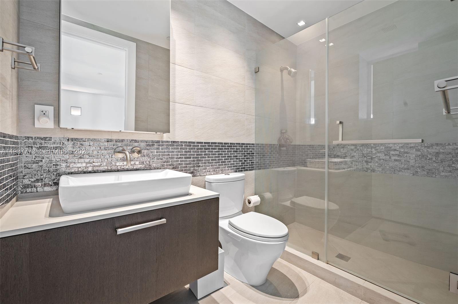 3535 Hiawatha Ave #502 Miami, FL 33133