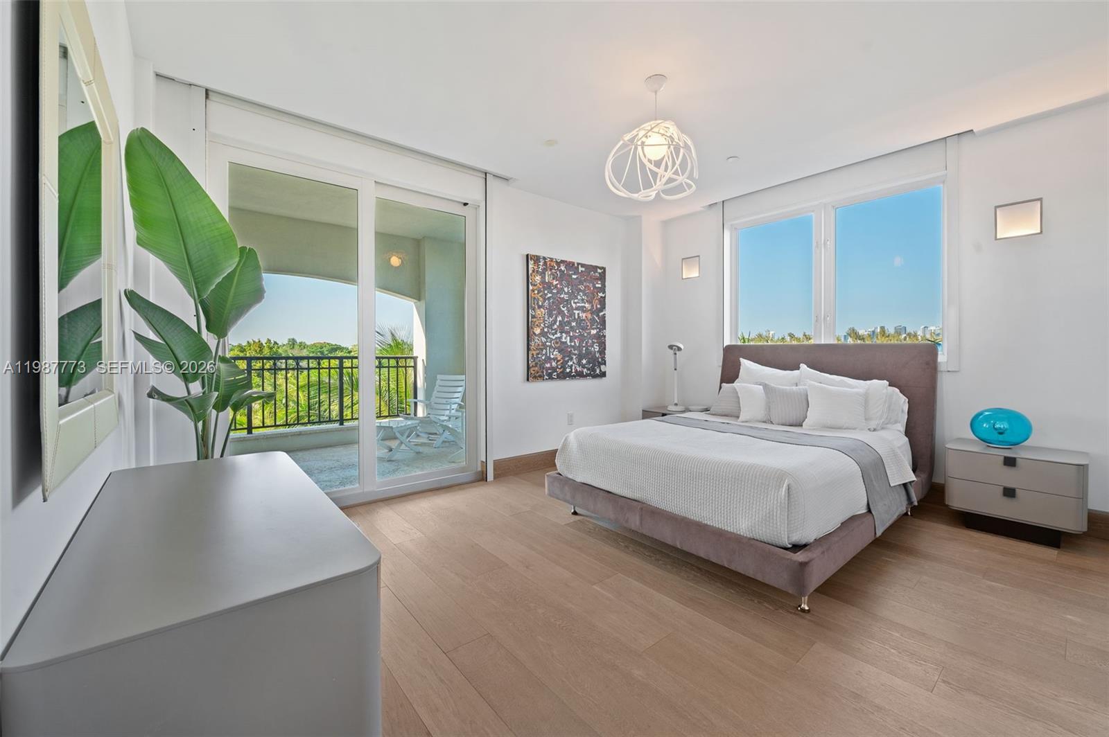 3535 Hiawatha Ave #502 Miami, FL 33133