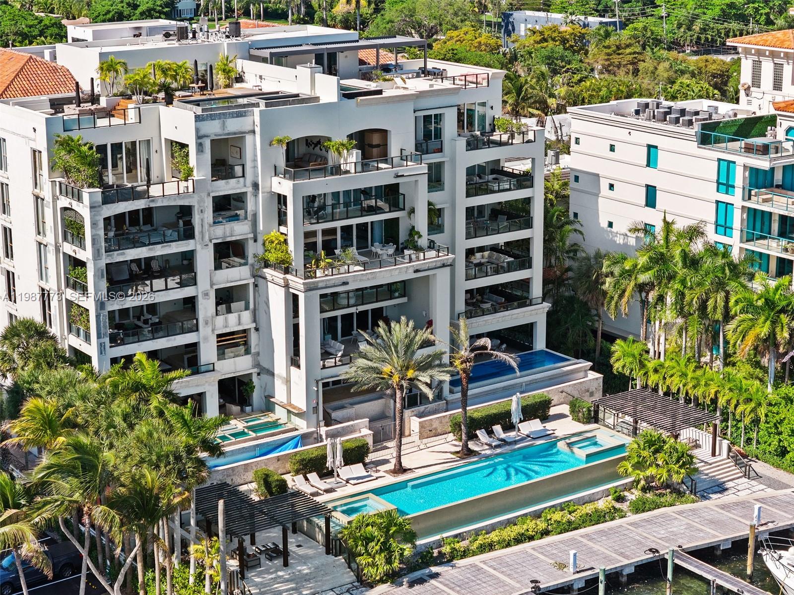 3535 Hiawatha Ave #502 Miami, FL 33133