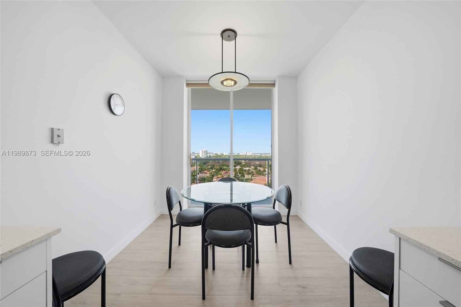 image One Island Place I14