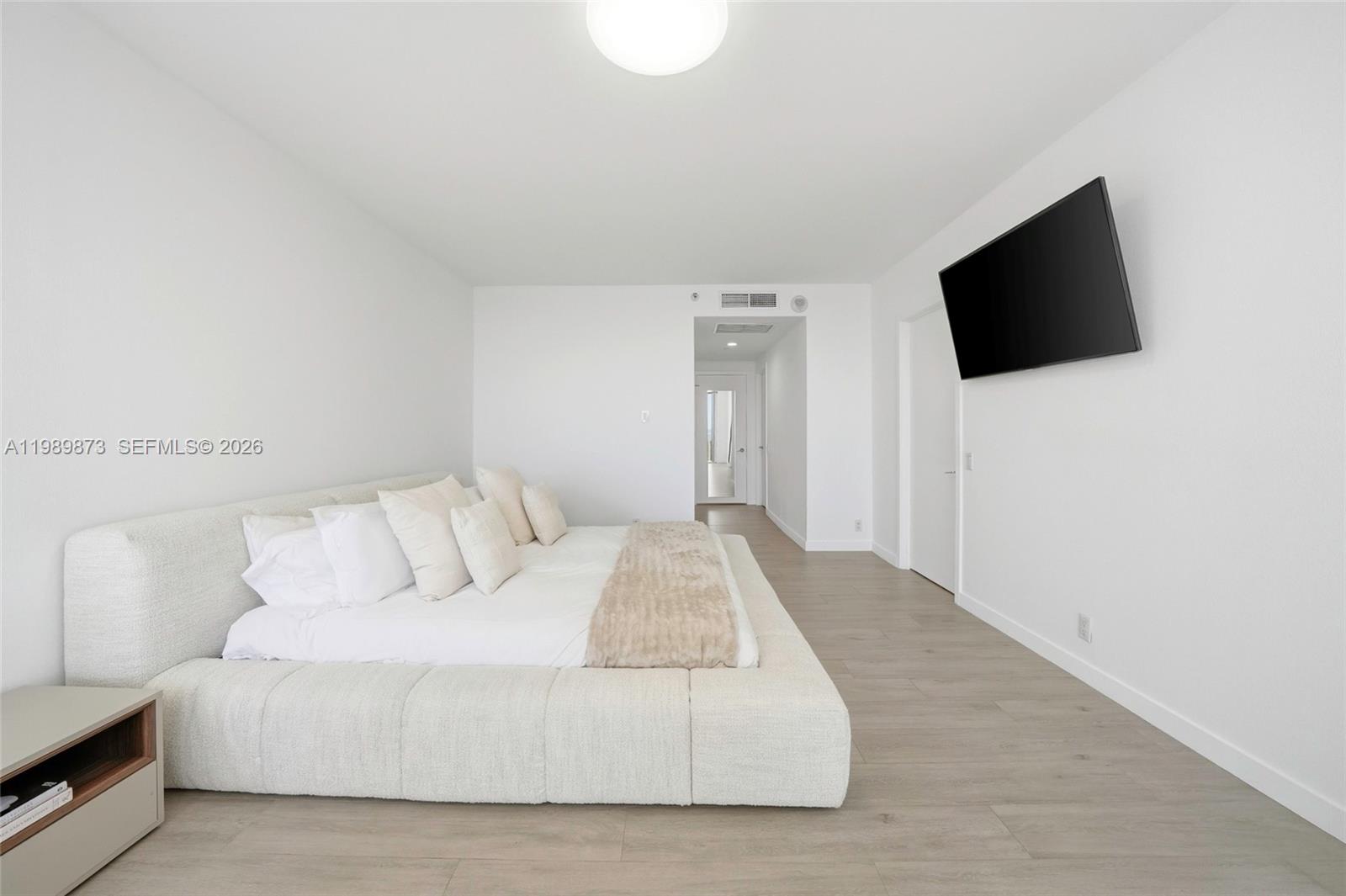 image One Island Place I18