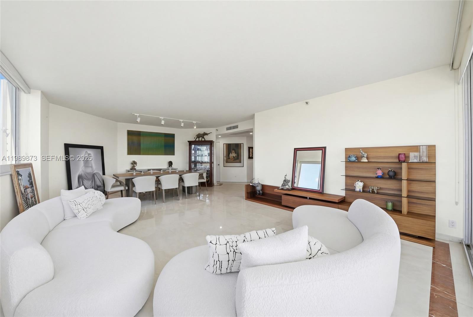 image One Island Place I2