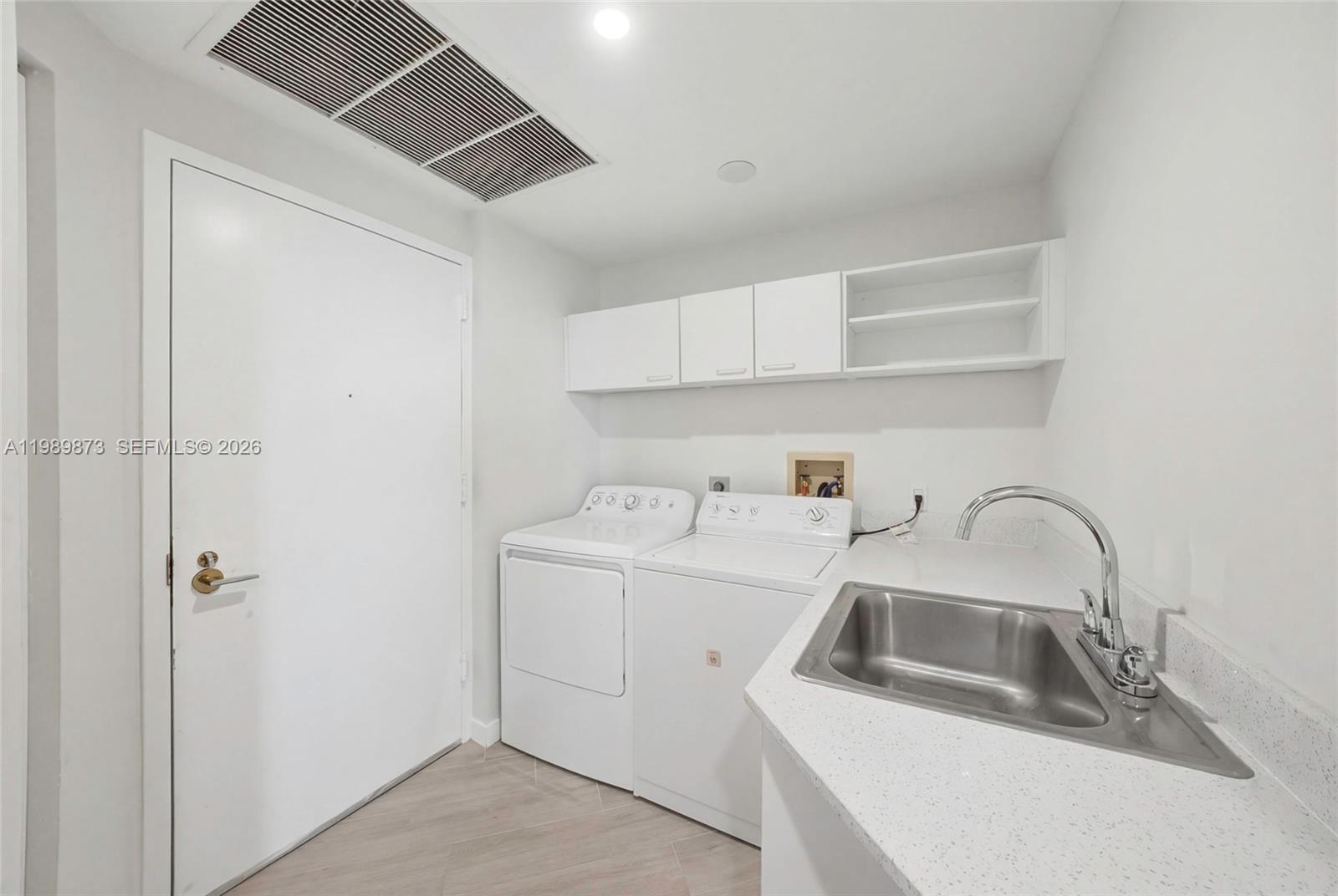 image One Island Place I30