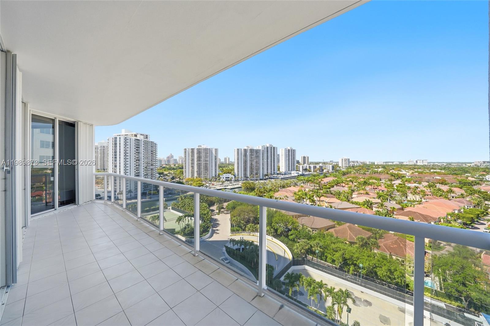 image One Island Place I7