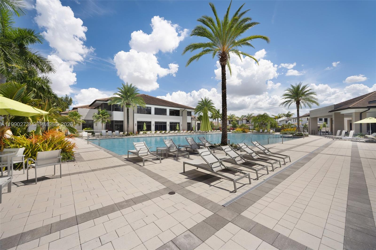 8026 NW 43rd St Doral, FL 33166