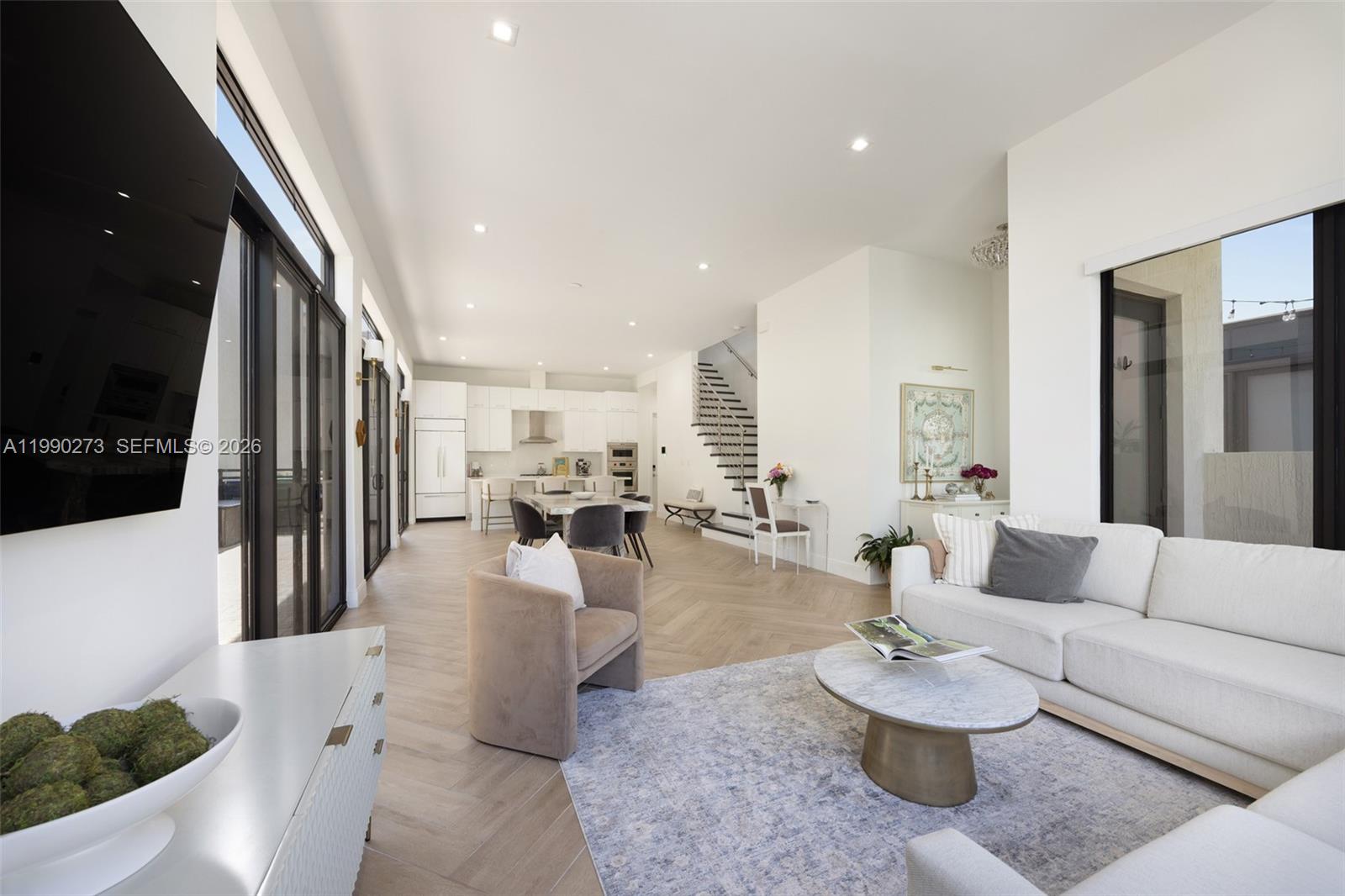 8026 NW 43rd St Doral, FL 33166