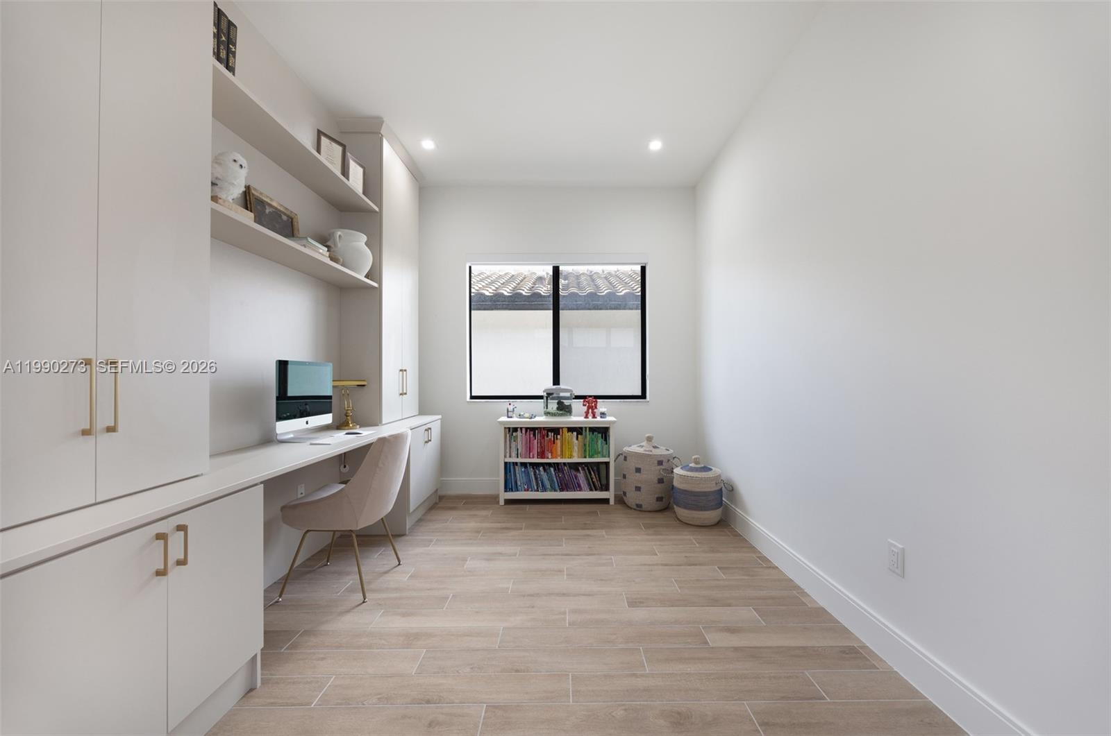 8026 NW 43rd St Doral, FL 33166