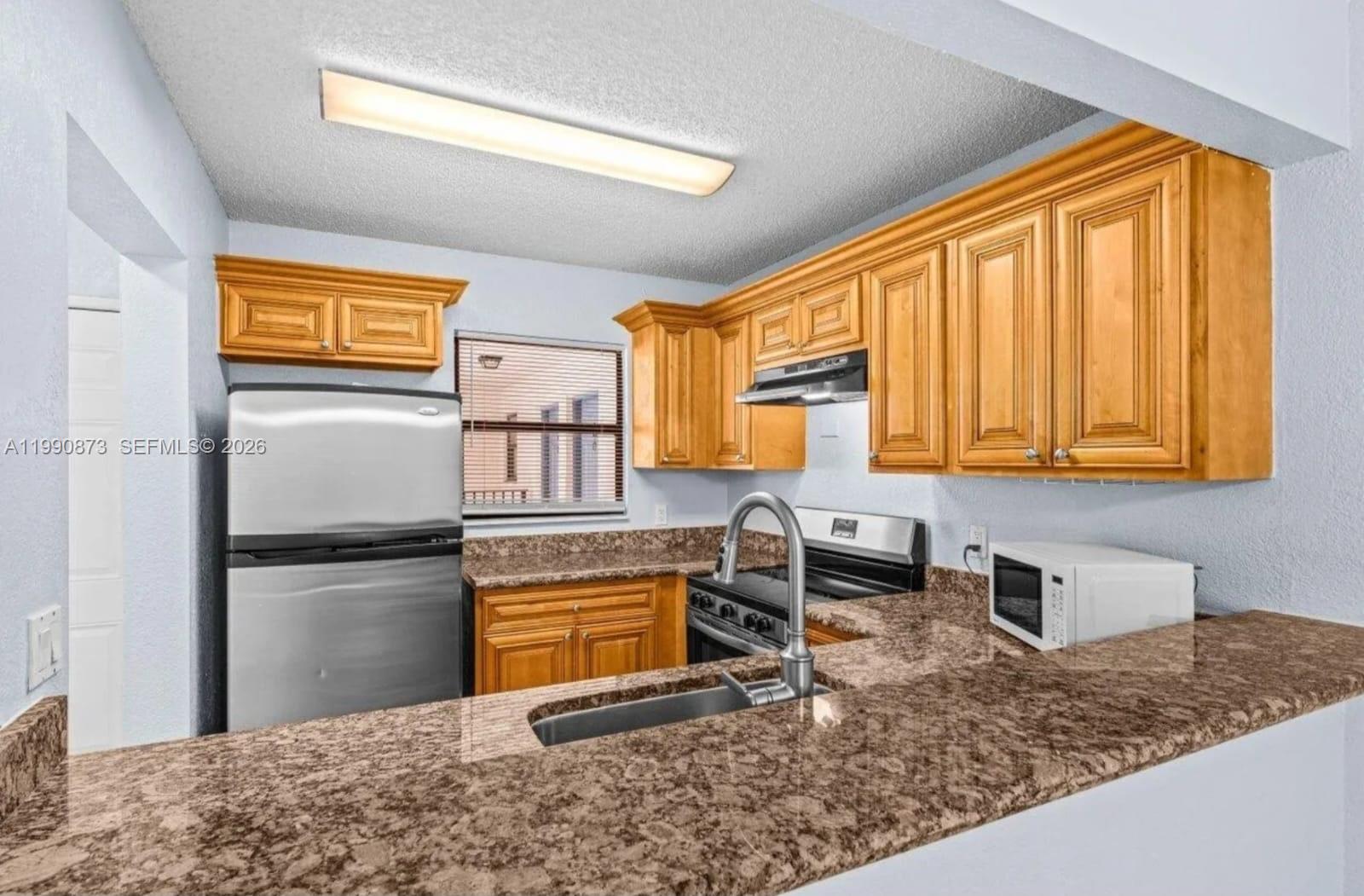 1495 Lake Crystal Dr #H West Palm Beach, FL 33411