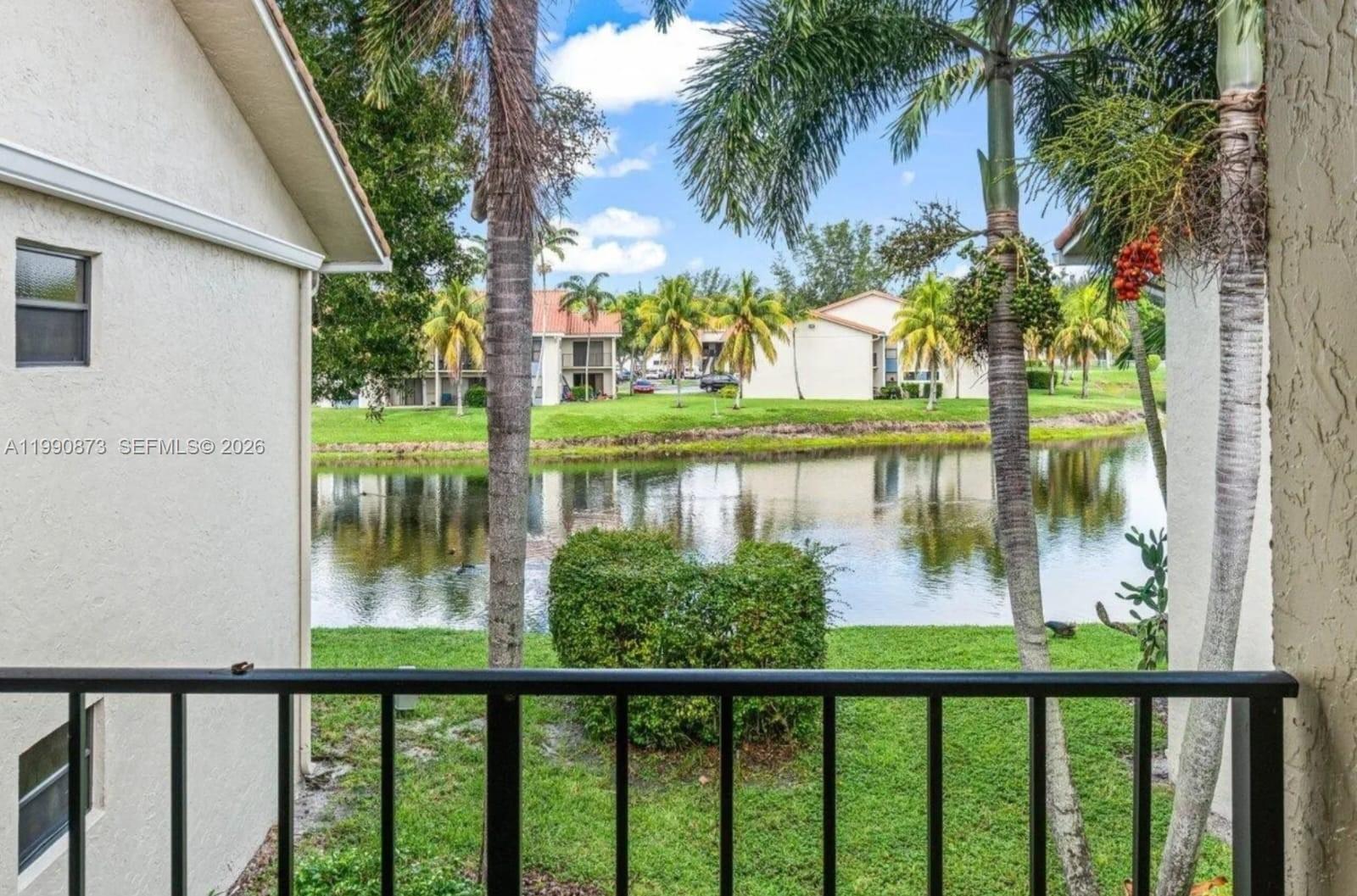 1495 Lake Crystal Dr #H West Palm Beach, FL 33411