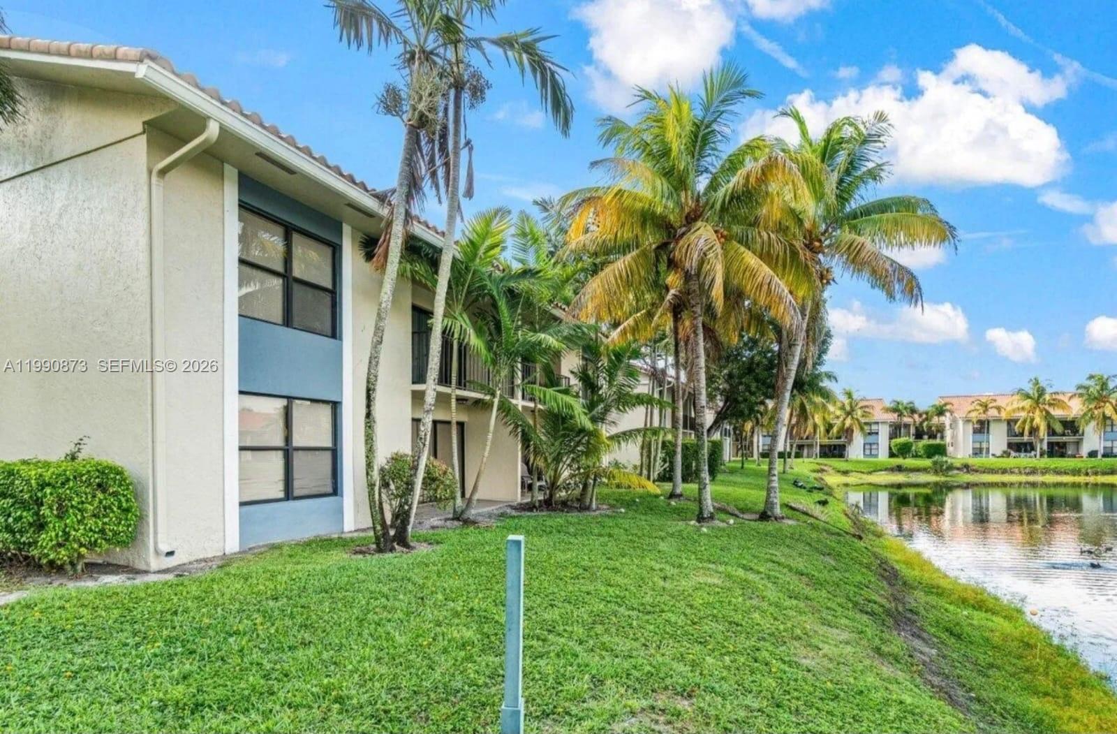 1495 Lake Crystal Dr #H West Palm Beach, FL 33411