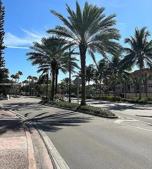 4010 Galt Ocean Dr #207 Fort Lauderdale, FL 33308