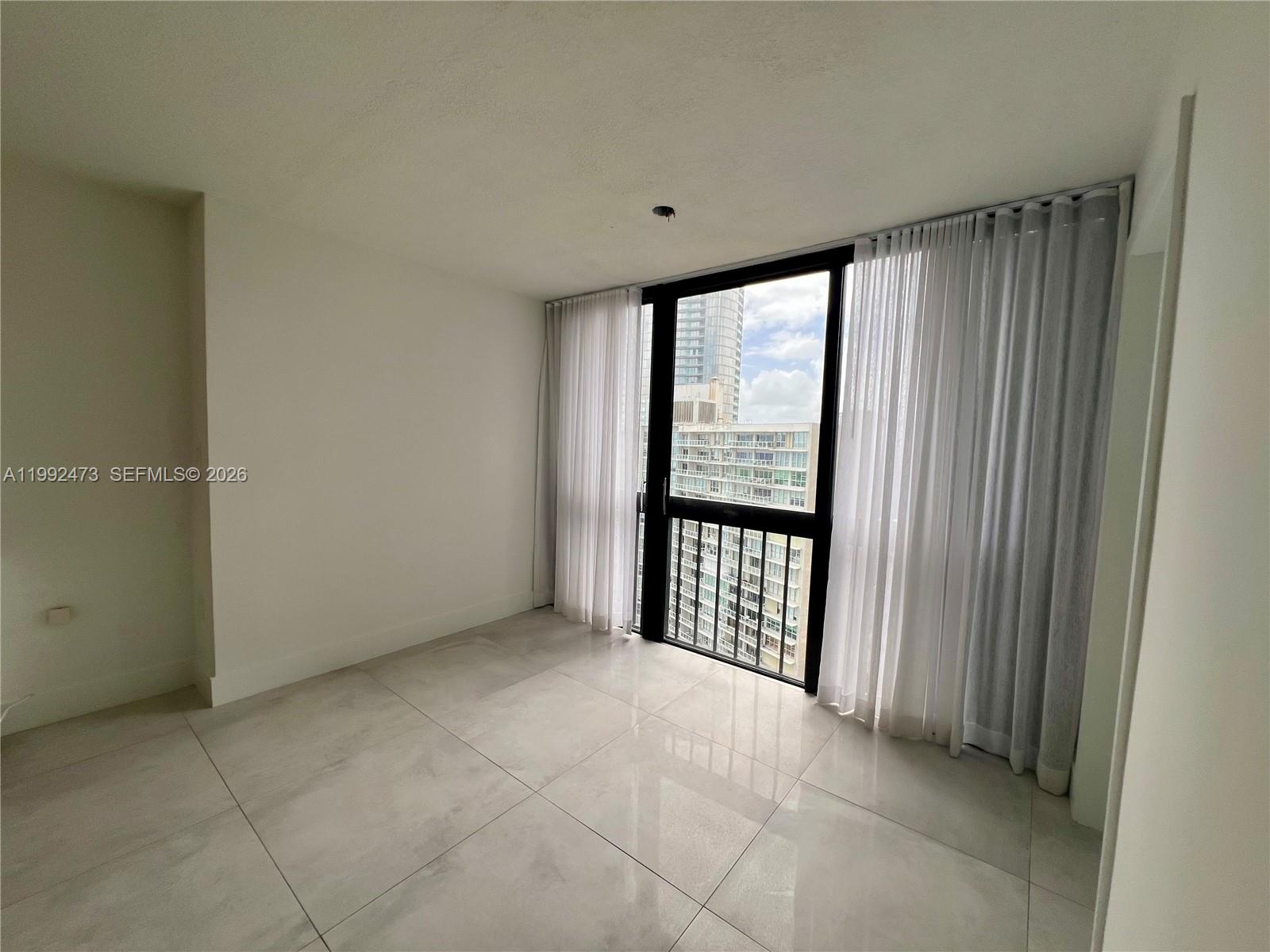 2333 Brickell Ave #2310 Miami, FL 33129