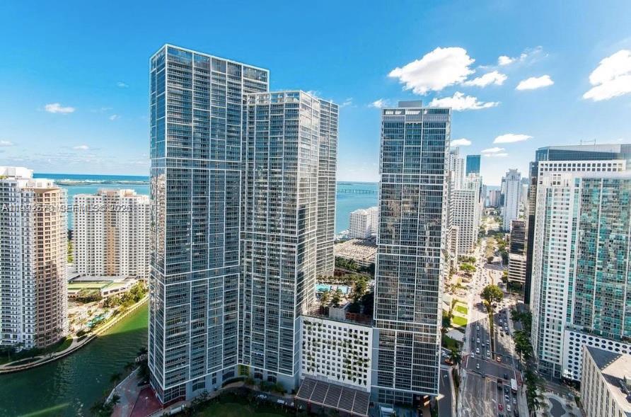 495 Brickell Ave #BAY407 Miami, FL 33131