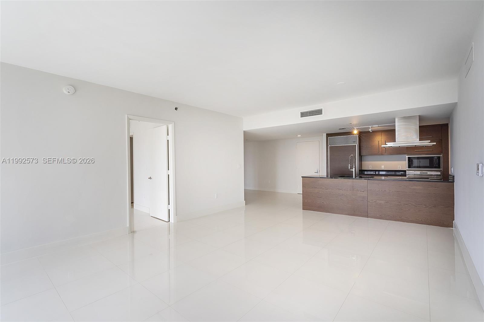 495 Brickell Ave #BAY407 Miami, FL 33131