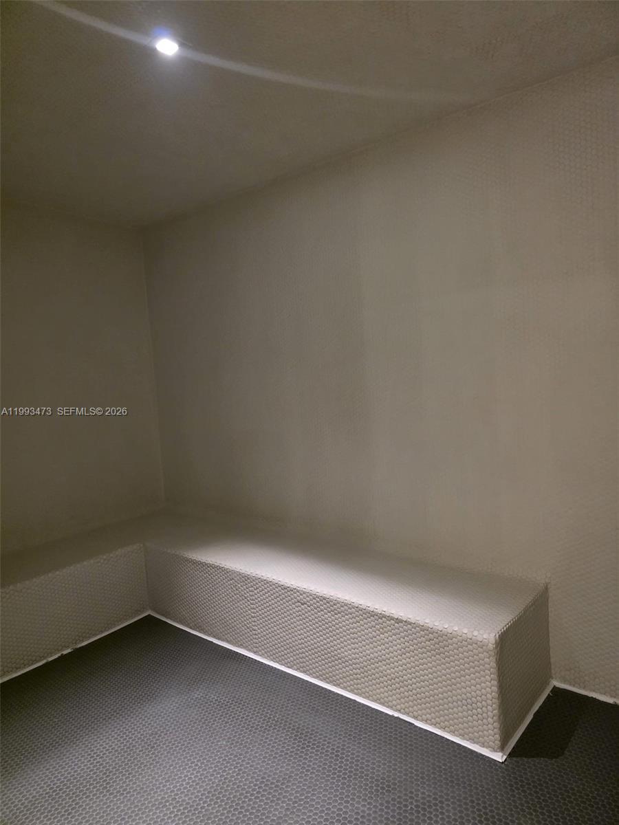 225 N Miami Ave #910 Miami, FL 33128