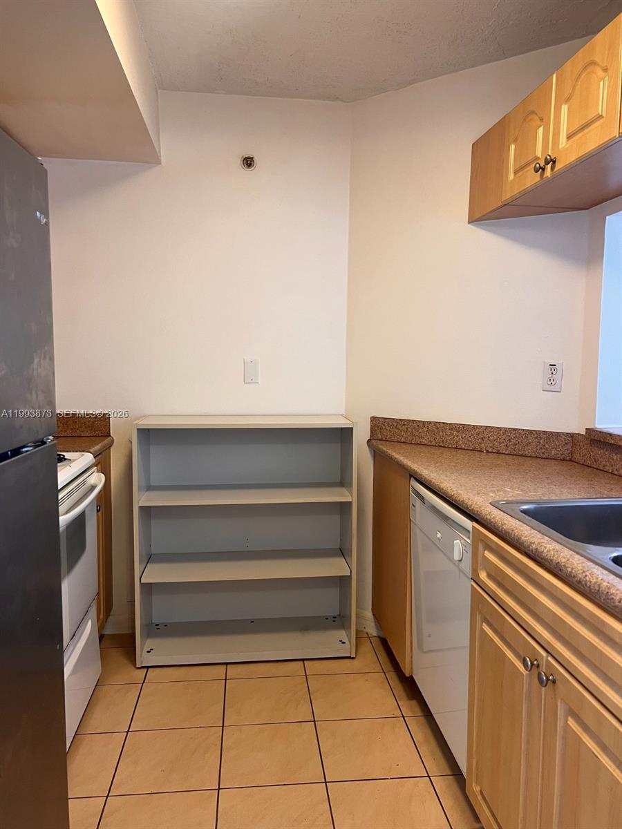 102 SW 6th Ave #508 Miami, FL 33130