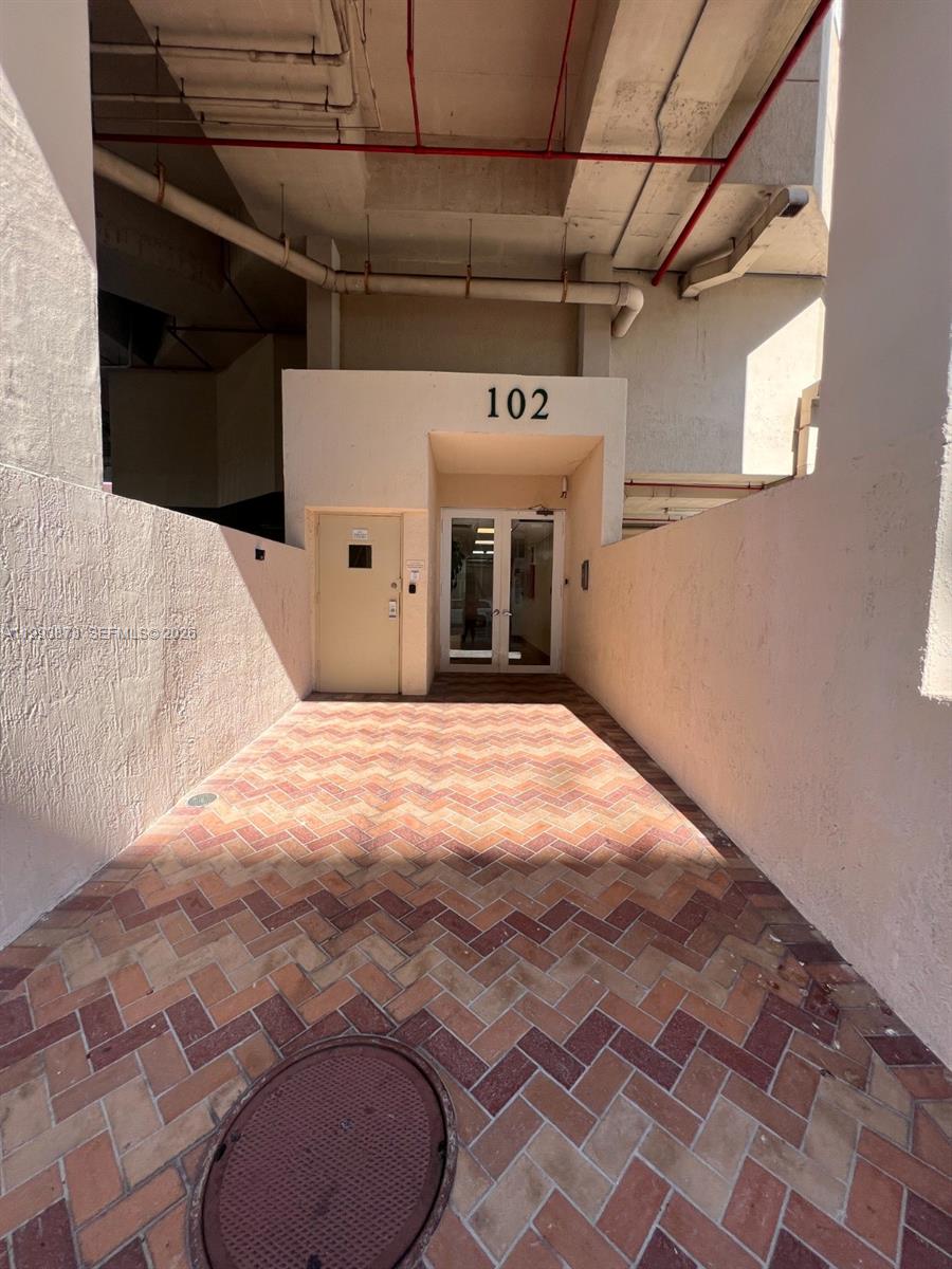 102 SW 6th Ave #508 Miami, FL 33130