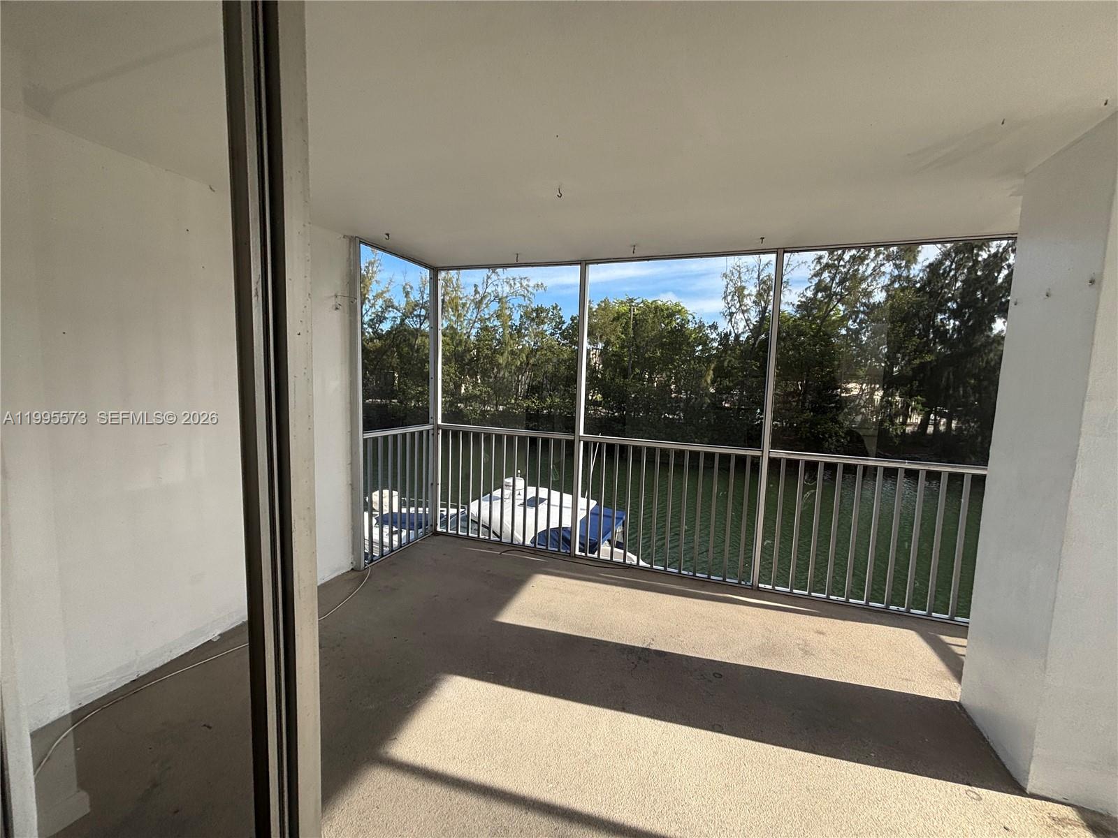 3660 NE 166th St #215 North Miami Beach, FL 33160