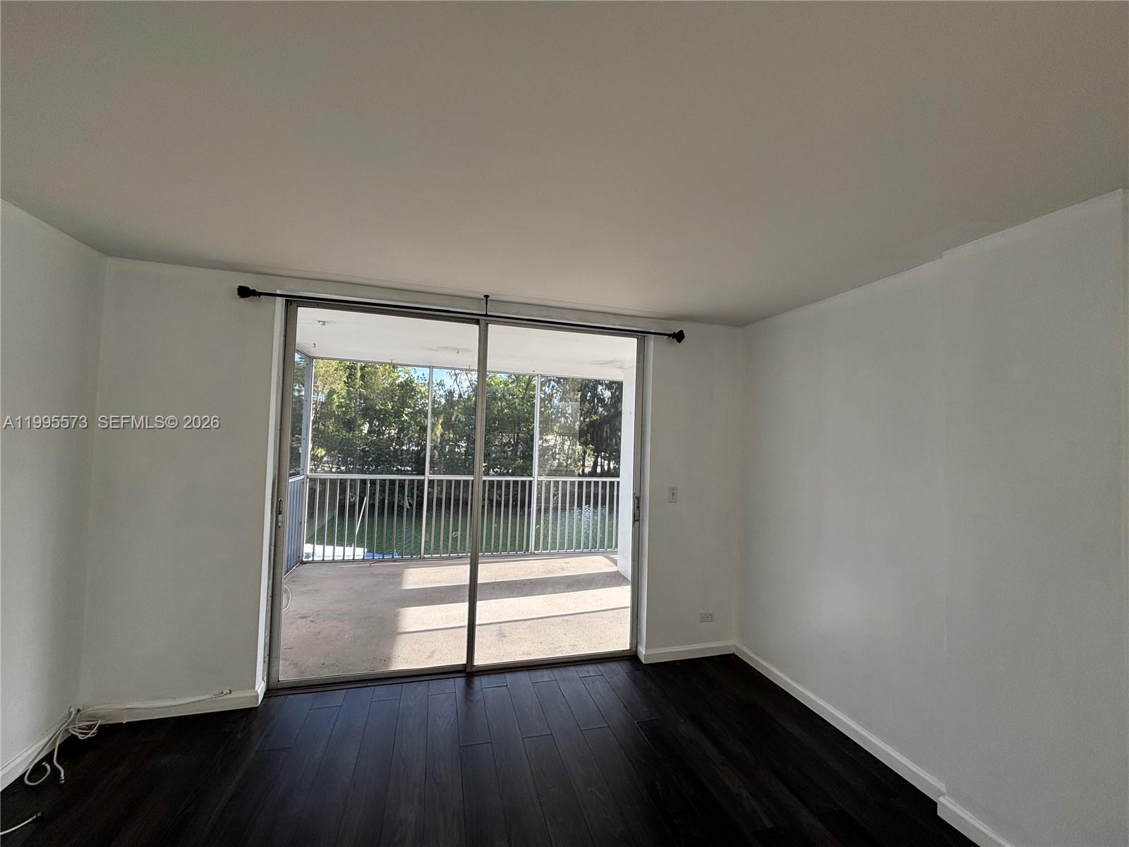 3660 NE 166th St #215 North Miami Beach, FL 33160