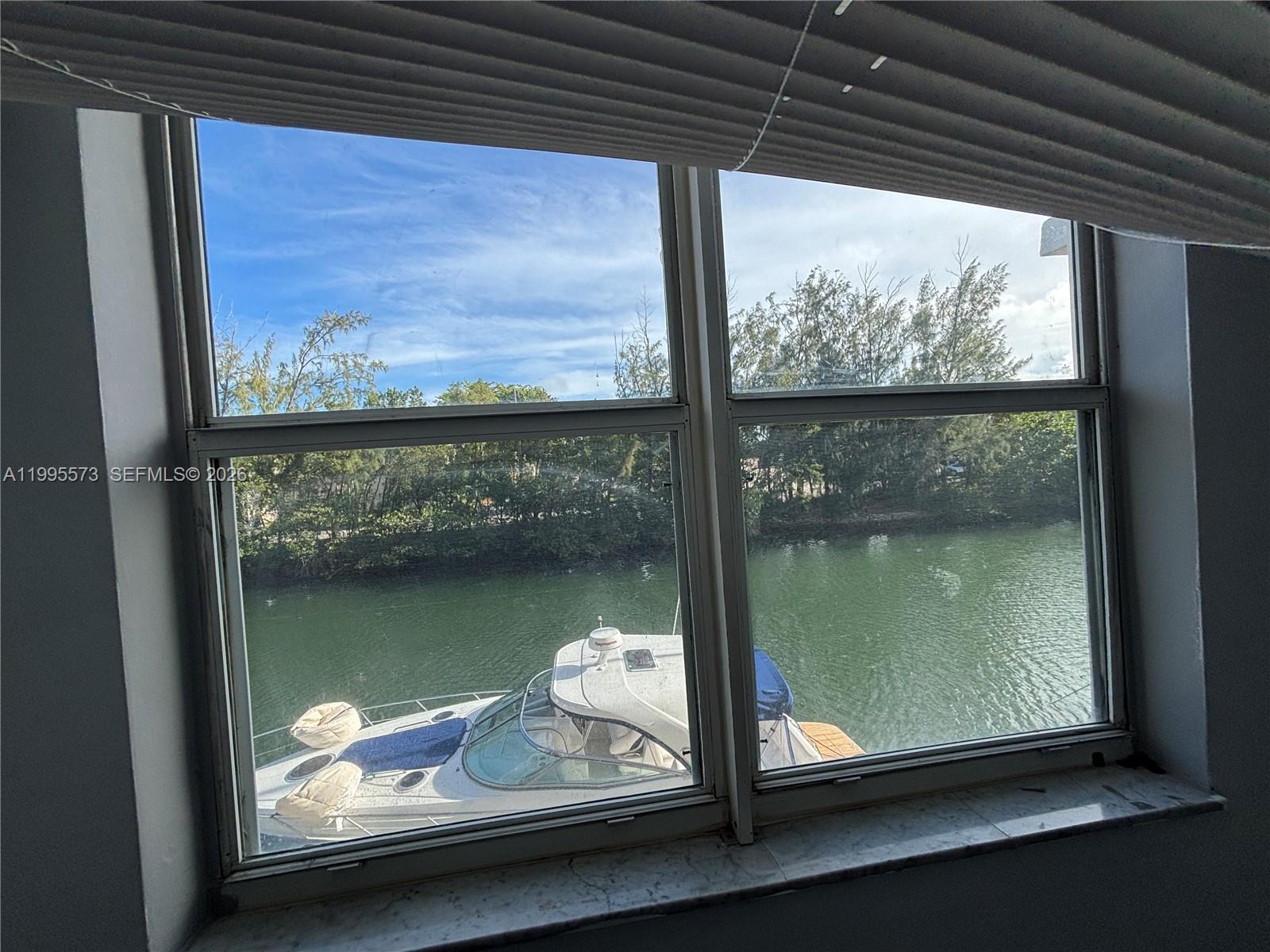 3660 NE 166th St #215 North Miami Beach, FL 33160