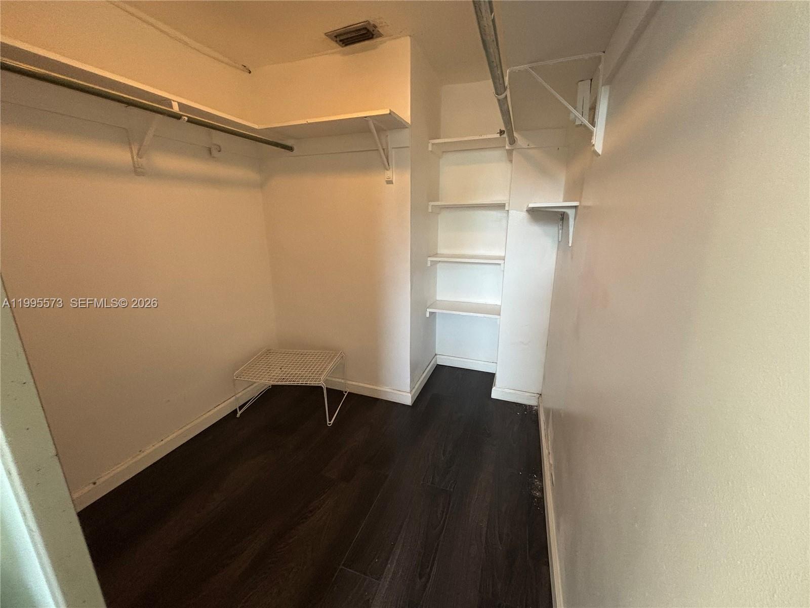 3660 NE 166th St #215 North Miami Beach, FL 33160
