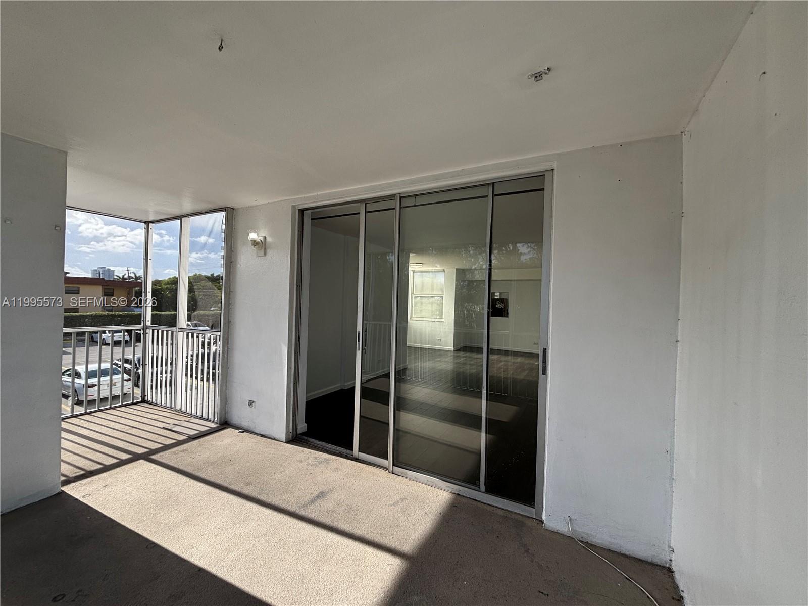 3660 NE 166th St #215 North Miami Beach, FL 33160