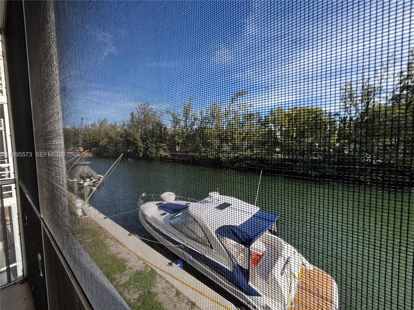 3660 NE 166th St #215 North Miami Beach, FL 33160