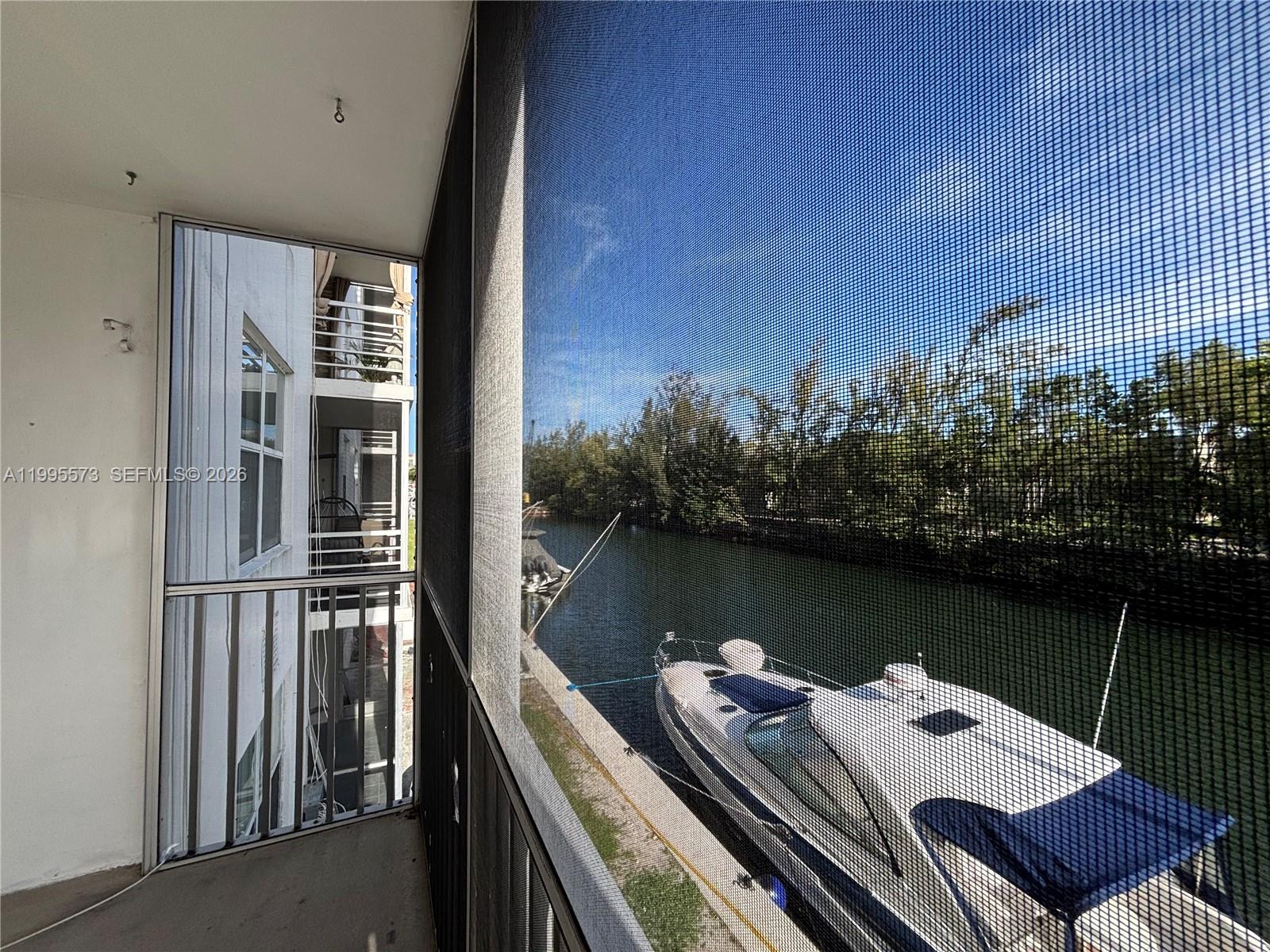 3660 NE 166th St #215 North Miami Beach, FL 33160