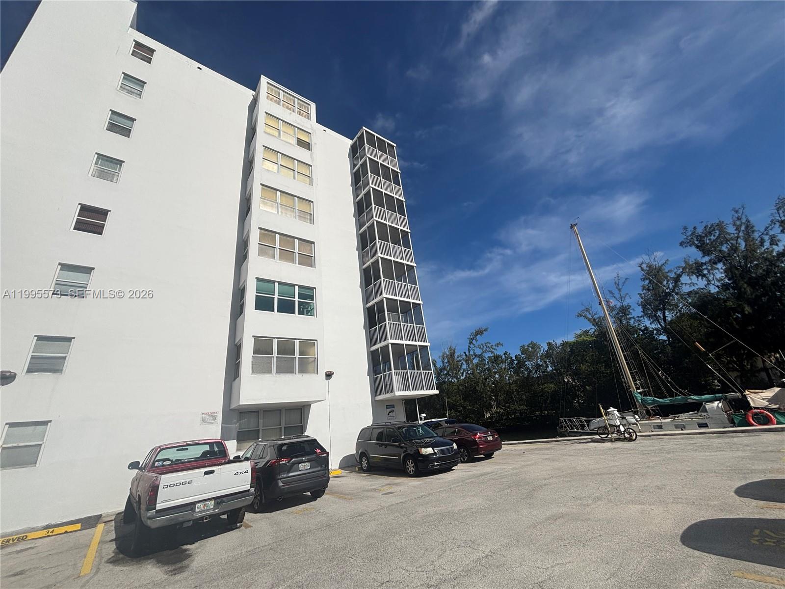 3660 NE 166th St #215 North Miami Beach, FL 33160