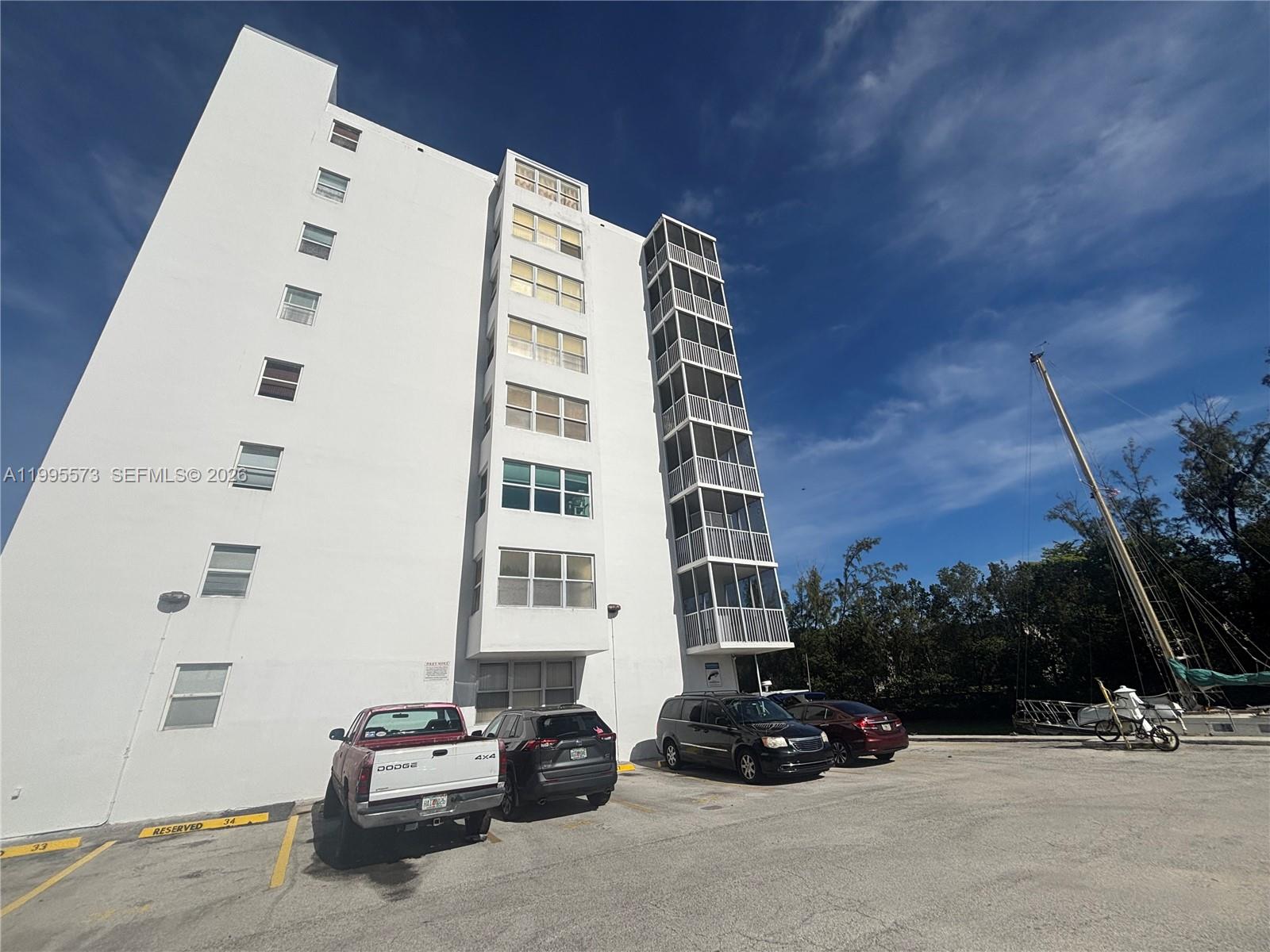 3660 NE 166th St #215 North Miami Beach, FL 33160