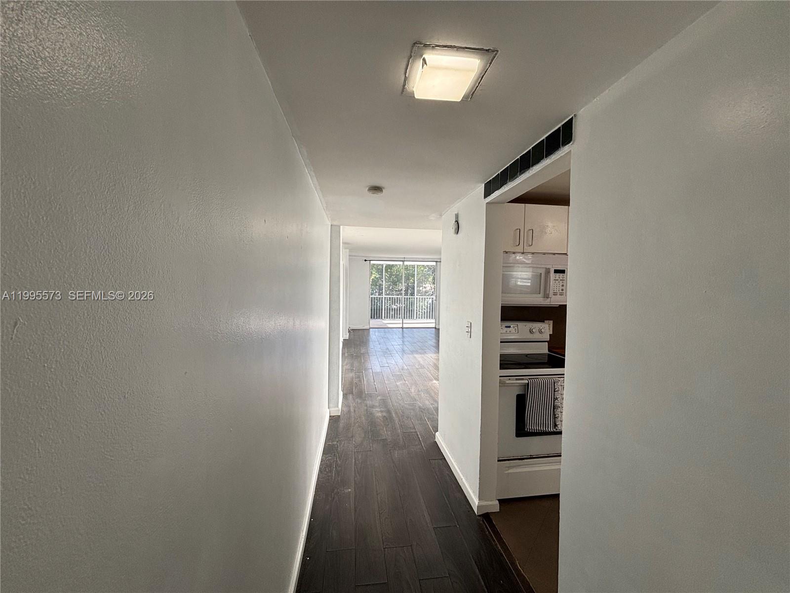 3660 NE 166th St #215 North Miami Beach, FL 33160
