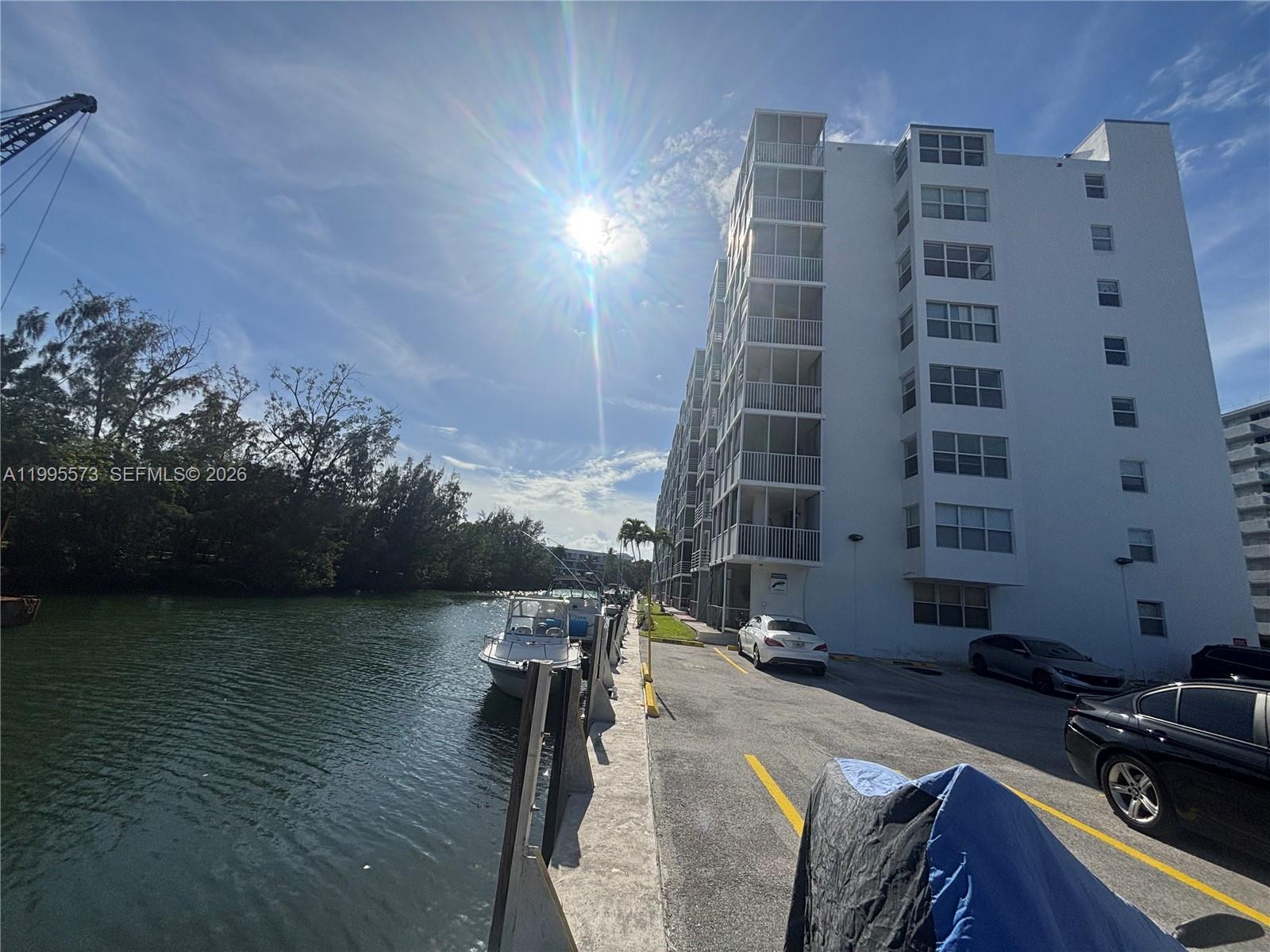 3660 NE 166th St #215 North Miami Beach, FL 33160