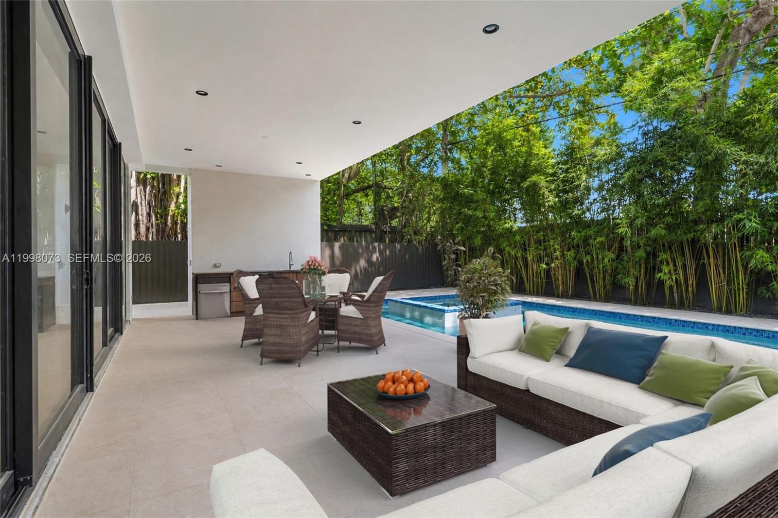3983 Kumquat Ave Miami, FL 33133
