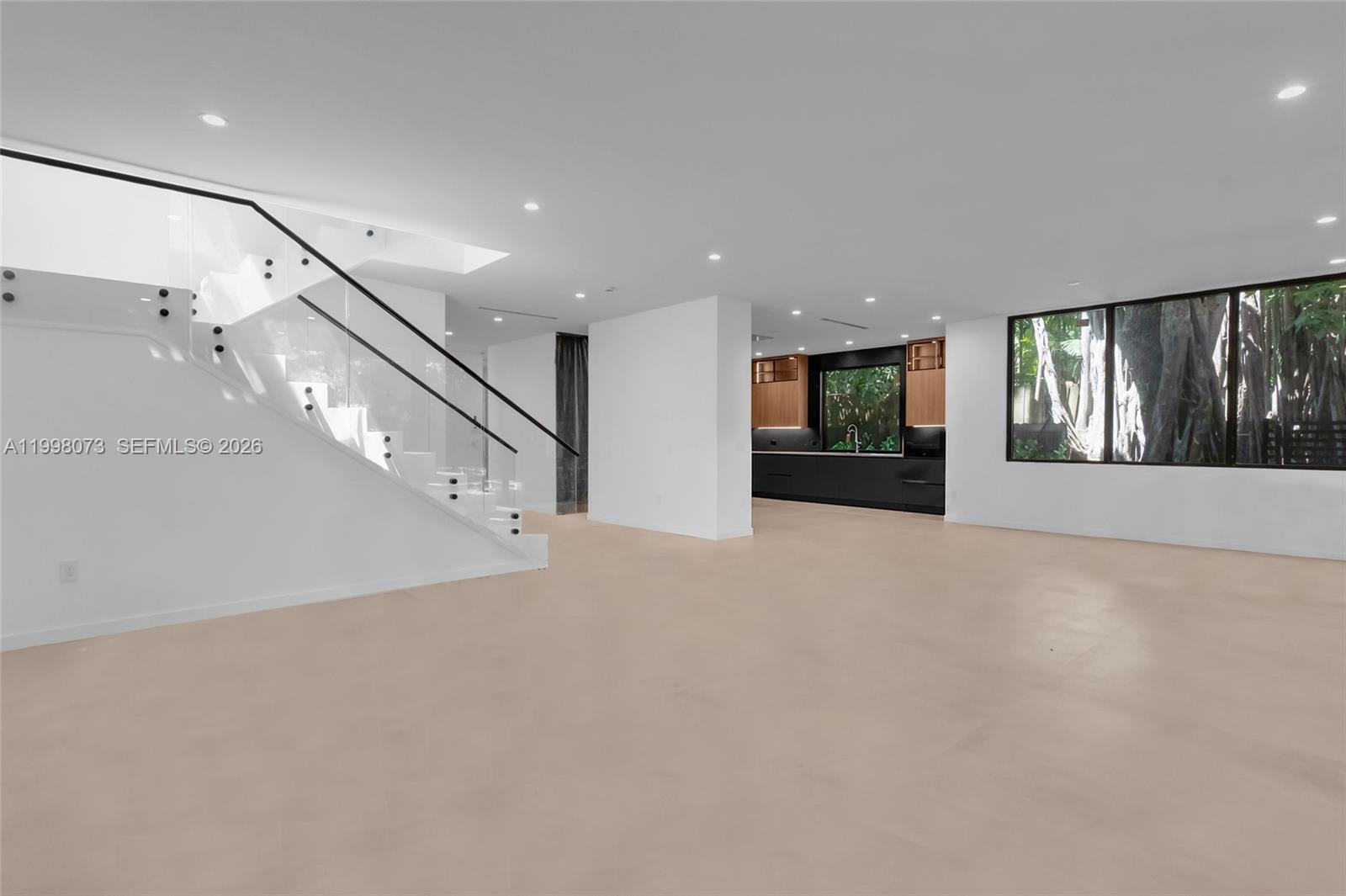 3983 Kumquat Ave Miami, FL 33133
