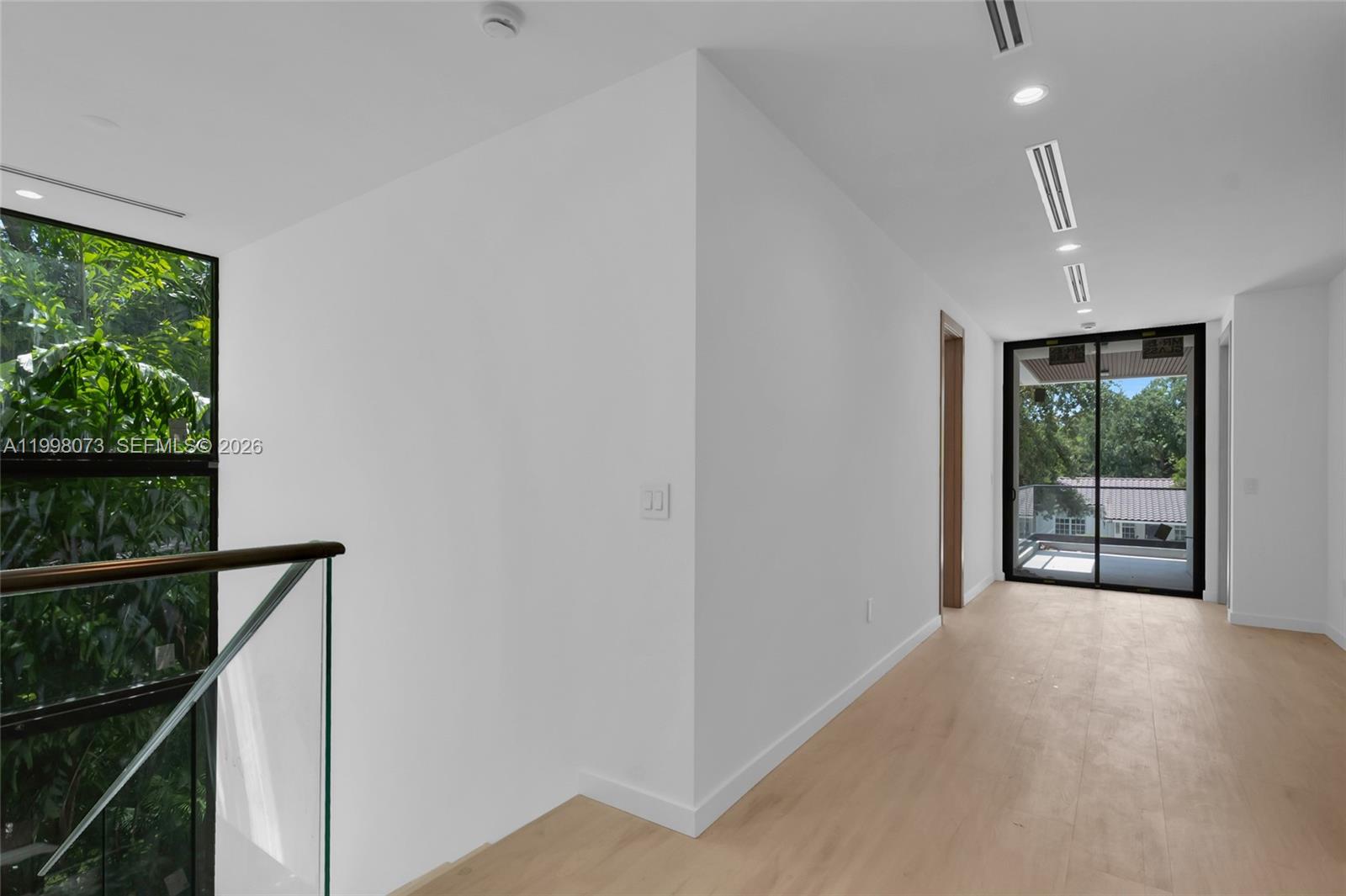 3983 Kumquat Ave Miami, FL 33133