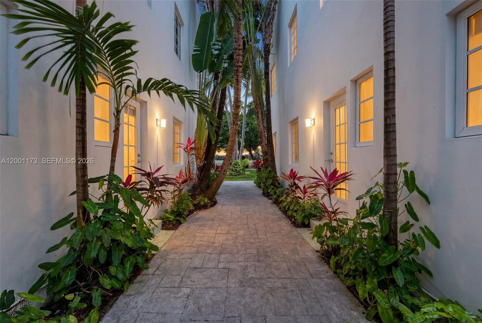 1205 Meridian Ave #3 Miami Beach, FL 33139