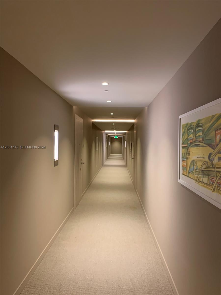 1000 Brickell Plz #3904 Miami, FL 33131