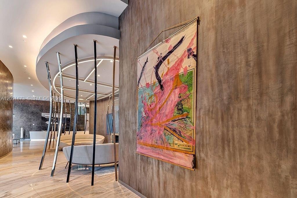 1000 Brickell Plz #3904 Miami, FL 33131