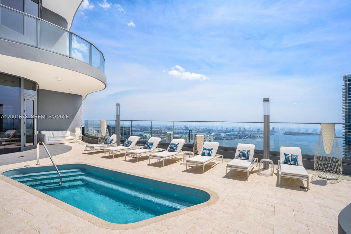 1000 Brickell Plz #3904 Miami, FL 33131