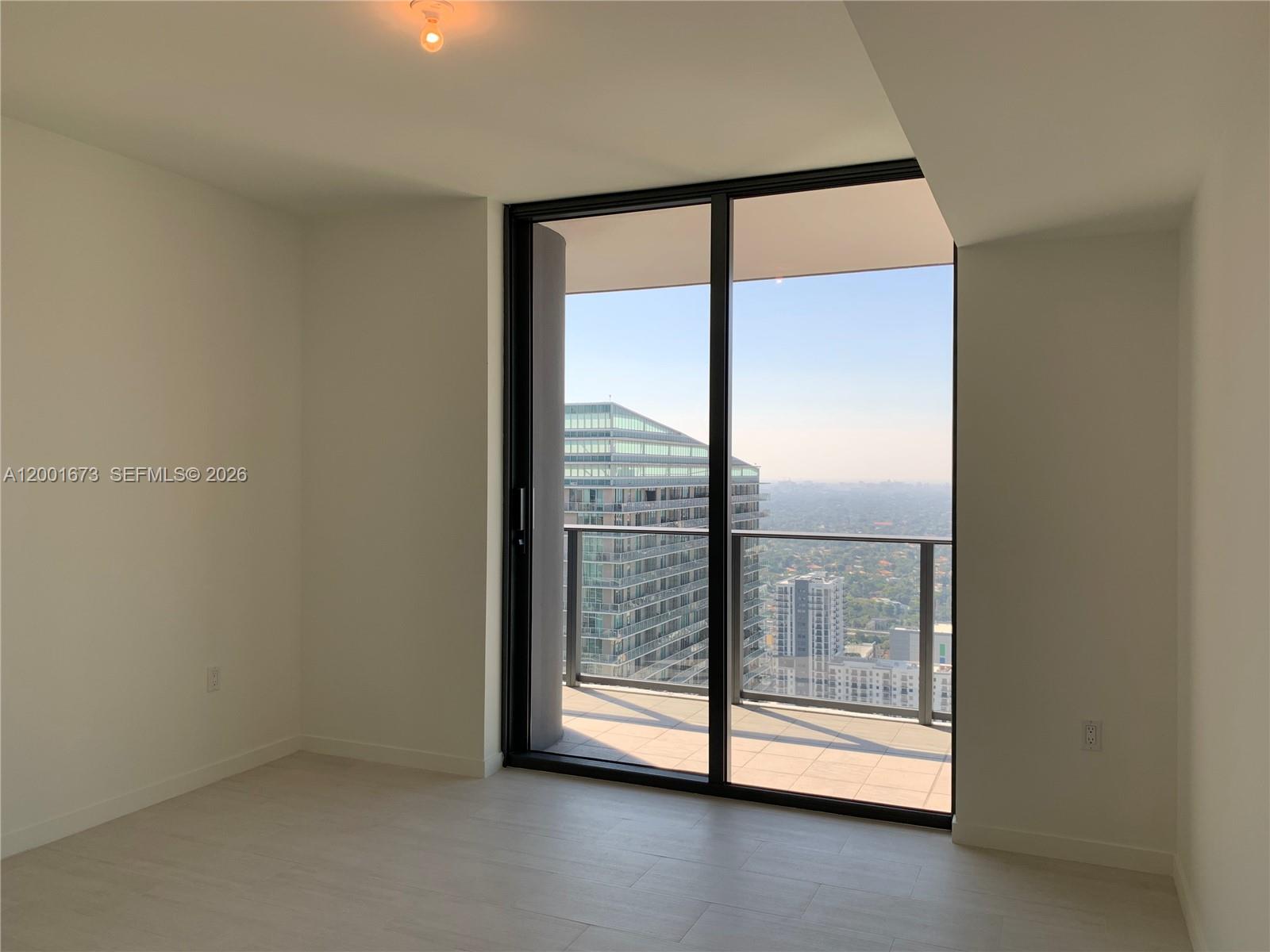 1000 Brickell Plz #3904 Miami, FL 33131