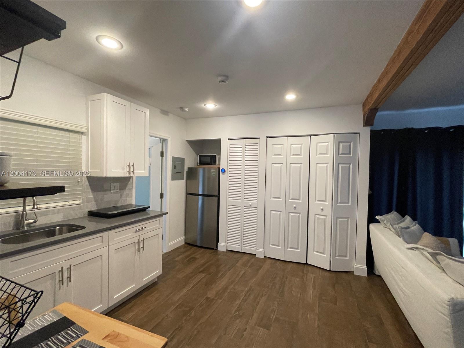 1313 NE 3rd St Fort Lauderdale, FL 33301