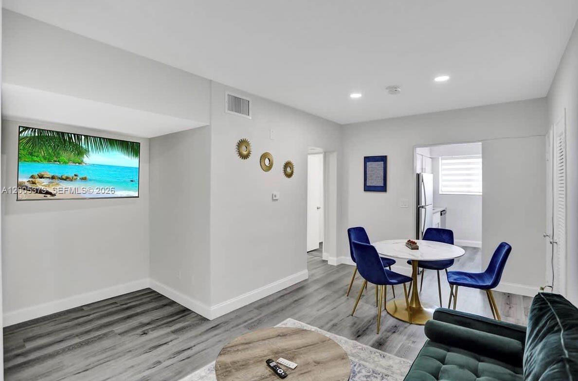 10006 E Bay Hbr Dr #13