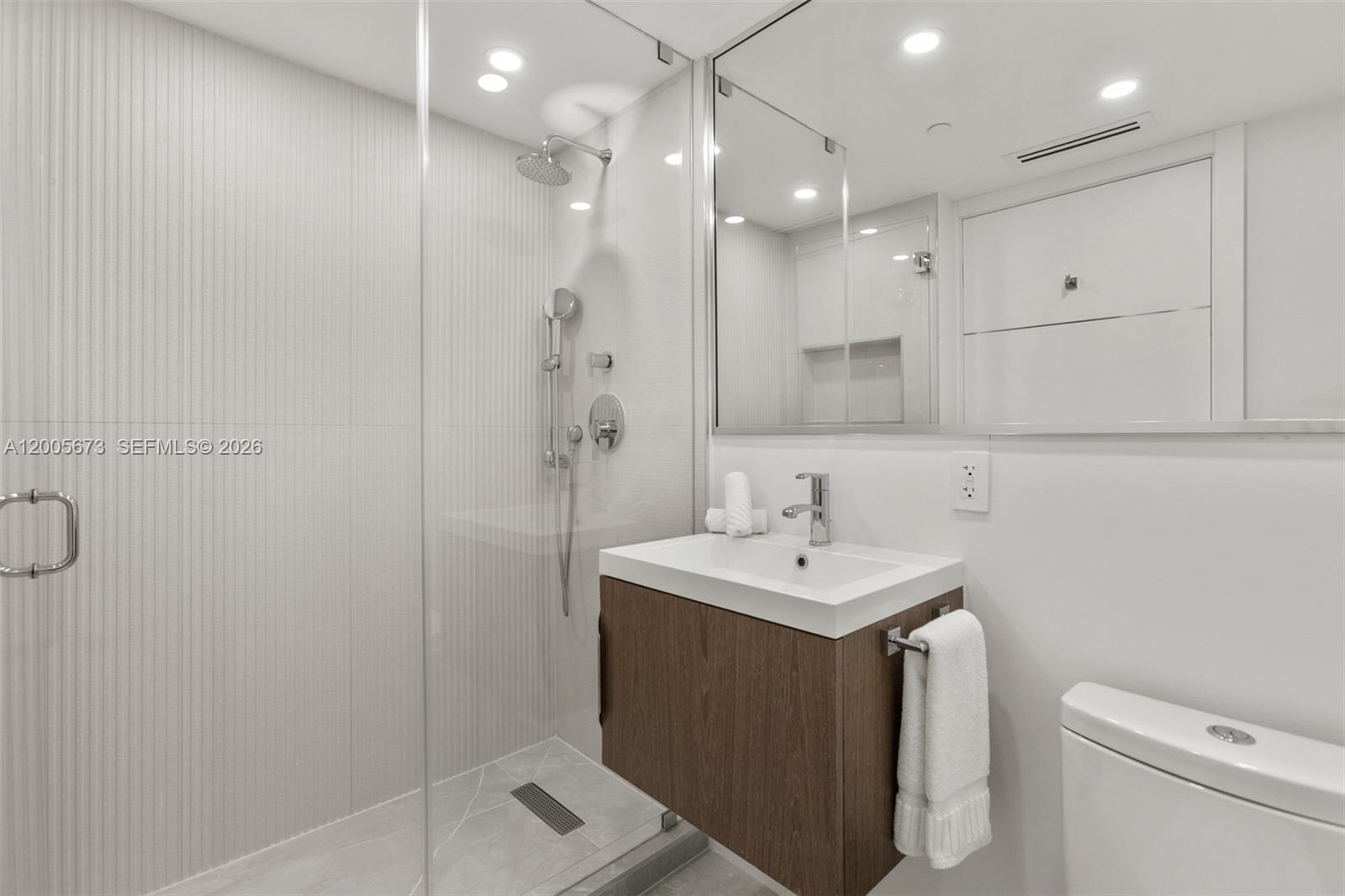 image 1500 Ocean Drive19